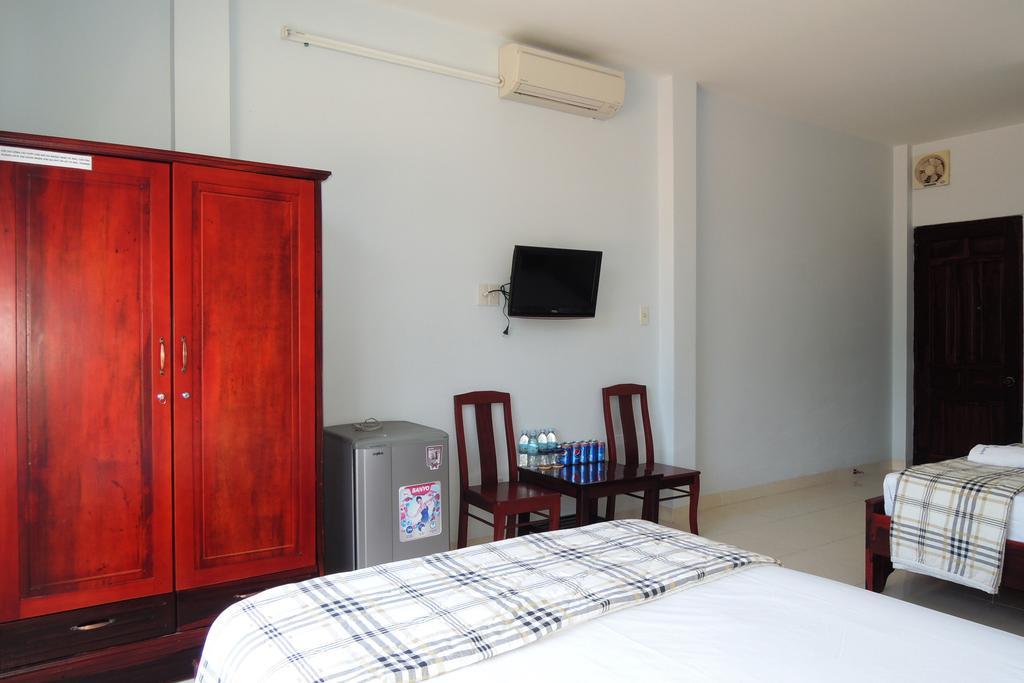 Quang Nhat Hotel Nha Trang Habitación foto